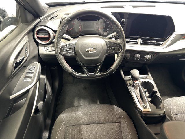 Used 2024 Chevrolet Trax RS w/ Driver Confidence Package FWD image 14