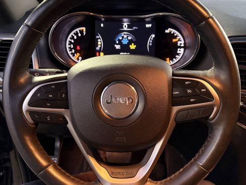 Used 2019 Jeep Grand Cherokee Limited image 24