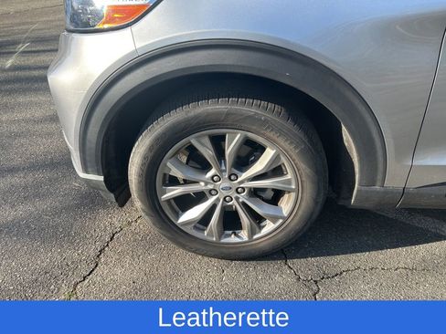 Used 2023 Ford Explorer XLT w/ Equipment Group 202A image 3