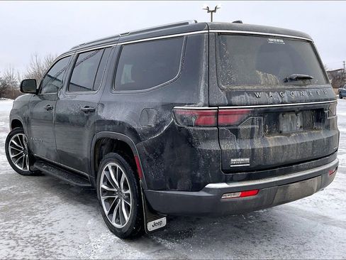 Used 2022 Jeep Wagoneer Series II w/ Premium Group I image 3