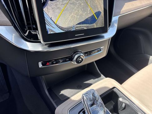 New 2026 Volvo XC90 B5 Plus w/ Protection Package Premier AWD/4WD image 22