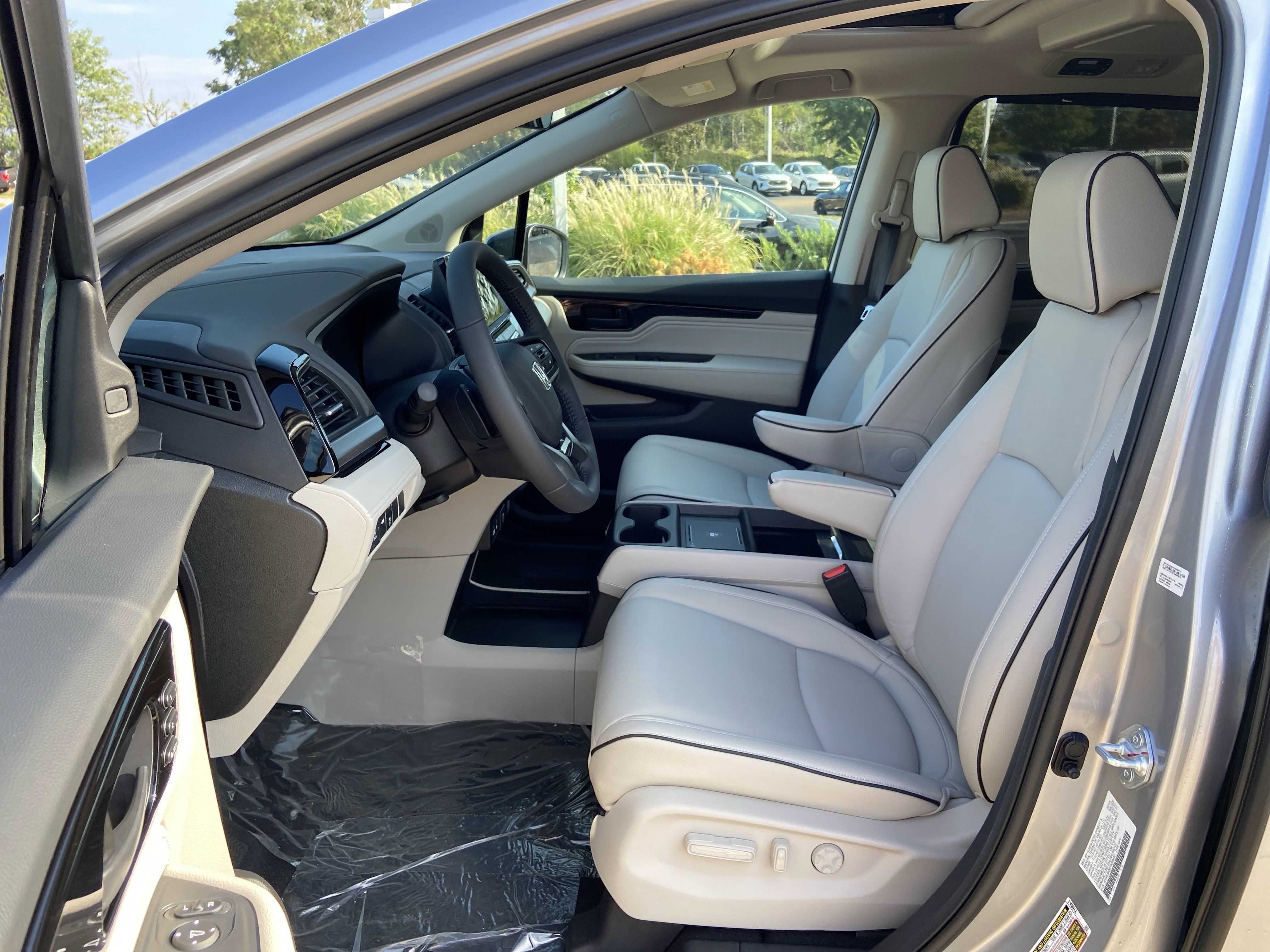 New 2026 Honda Odyssey Touring image 30