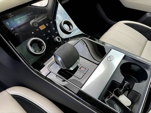 Used 2021 Land Rover Range Rover Velar S AWD/4WD image 18