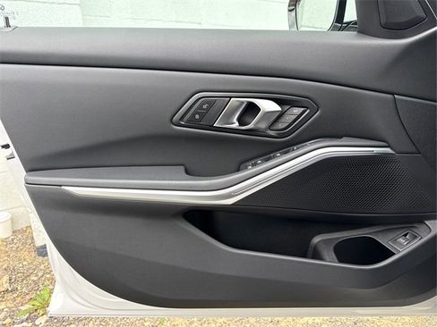 Used 2024 BMW 330i xDrive Sedan w/ Convenience Package image 22