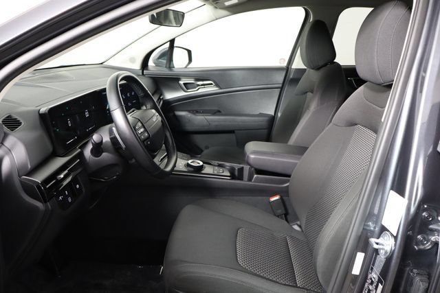 Used 2026 Kia Sportage LX FWD image 14