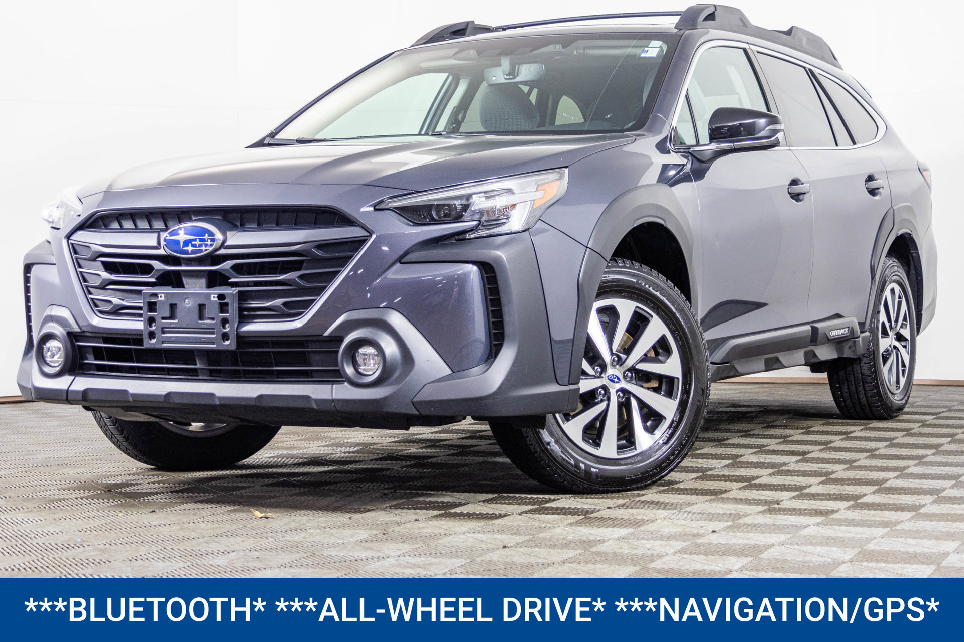 Used 2024 Subaru Outback Premium AWD/4WD image 2