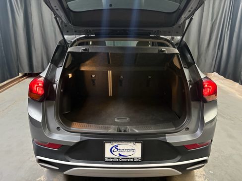 Used 2023 Buick Encore GX Preferred w/ Cold Weather Comfort Package FWD image 23
