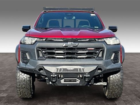 Used 2023 Chevrolet Colorado Trail Boss image 5