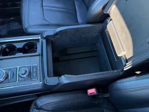 Certified 2019 Ford Expedition Limited w/ Equipment Group 302A AWD/4WD image 30