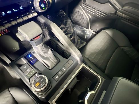 New 2025 Toyota Tacoma TRD Off-Road image 26