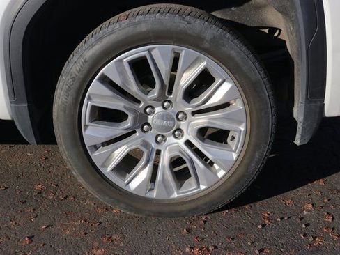 Used 2022 GMC Sierra 1500 Denali w/ Denali Premium Package image 10