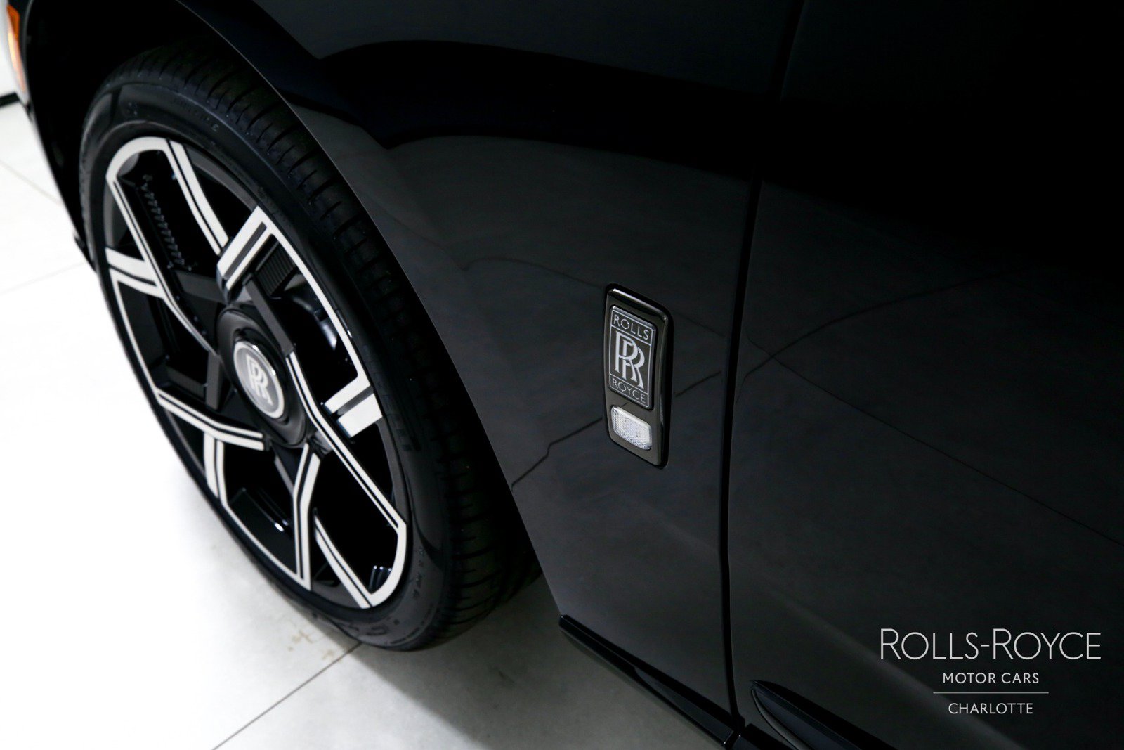 New 2027 Rolls-Royce Cullinan Black Badge AWD/4WD image 47