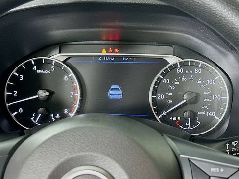 Used 2024 Nissan Altima 2.5 SV FWD image 17