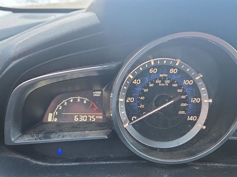 Used 2017 Toyota Yaris iA image 4