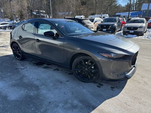 New 2026 MAZDA MAZDA3 Hatchback w/Premium Plus Pkg image 8