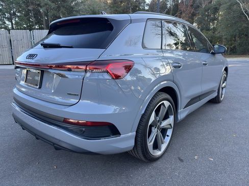 Used 2025 Audi Q4 e-tron Prestige image 7