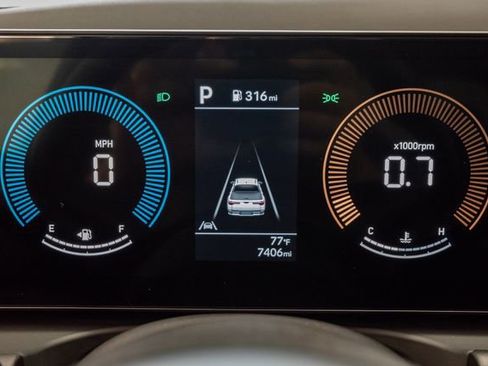 Certified 2025 Hyundai Santa Cruz SEL AWD/4WD image 13