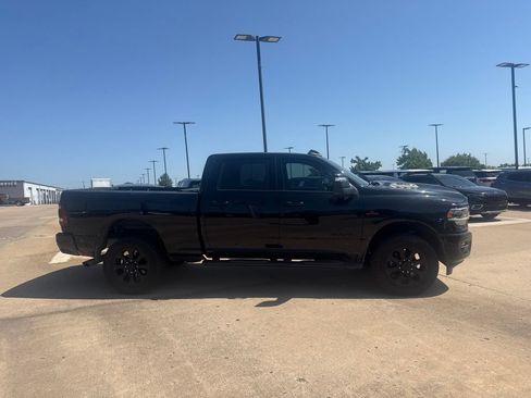 Used 2024 RAM 2500 Laramie w/ Night Edition AWD/4WD image 2