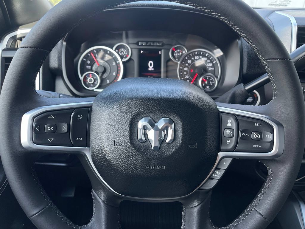 New 2027 RAM 3500 Big Horn AWD/4WD image 21