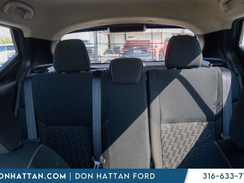 Used 2022 Nissan Kicks S FWD image 17