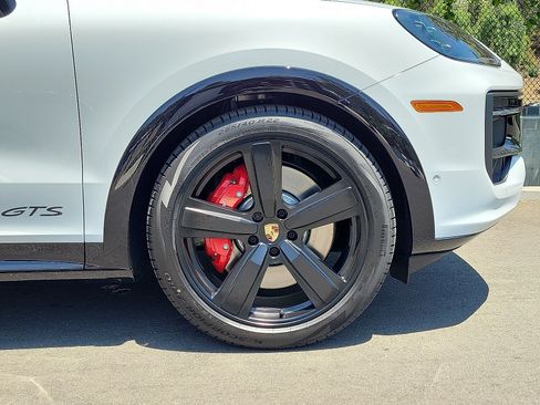 New 2025 Porsche Cayenne GTS AWD/4WD image 11