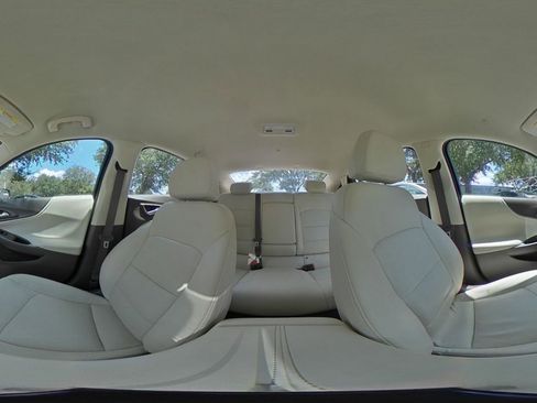 Used 2024 Chevrolet Malibu LT image 36