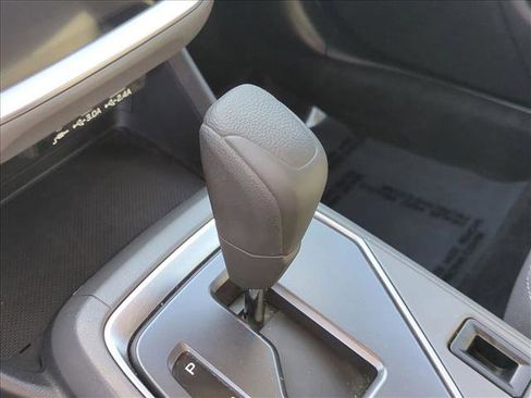 Used 2025 Subaru Crosstrek 2.0i Premium image 12