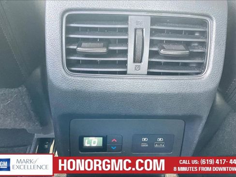 Used 2022 Nissan Rogue SL w/ SL Premium Package FWD image 10