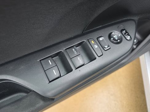 Used 2016 Honda Civic EX image 21