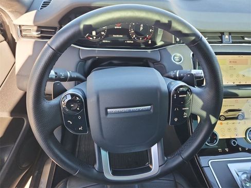 Used 2020 Land Rover Range Rover Evoque R-Dynamic SE image 13