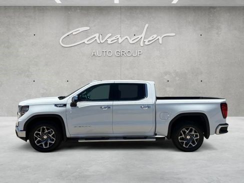 Certified 2025 GMC Sierra 1500 SLT RWD image 15
