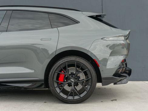 Used 2025 Aston Martin DBX 707 image 20