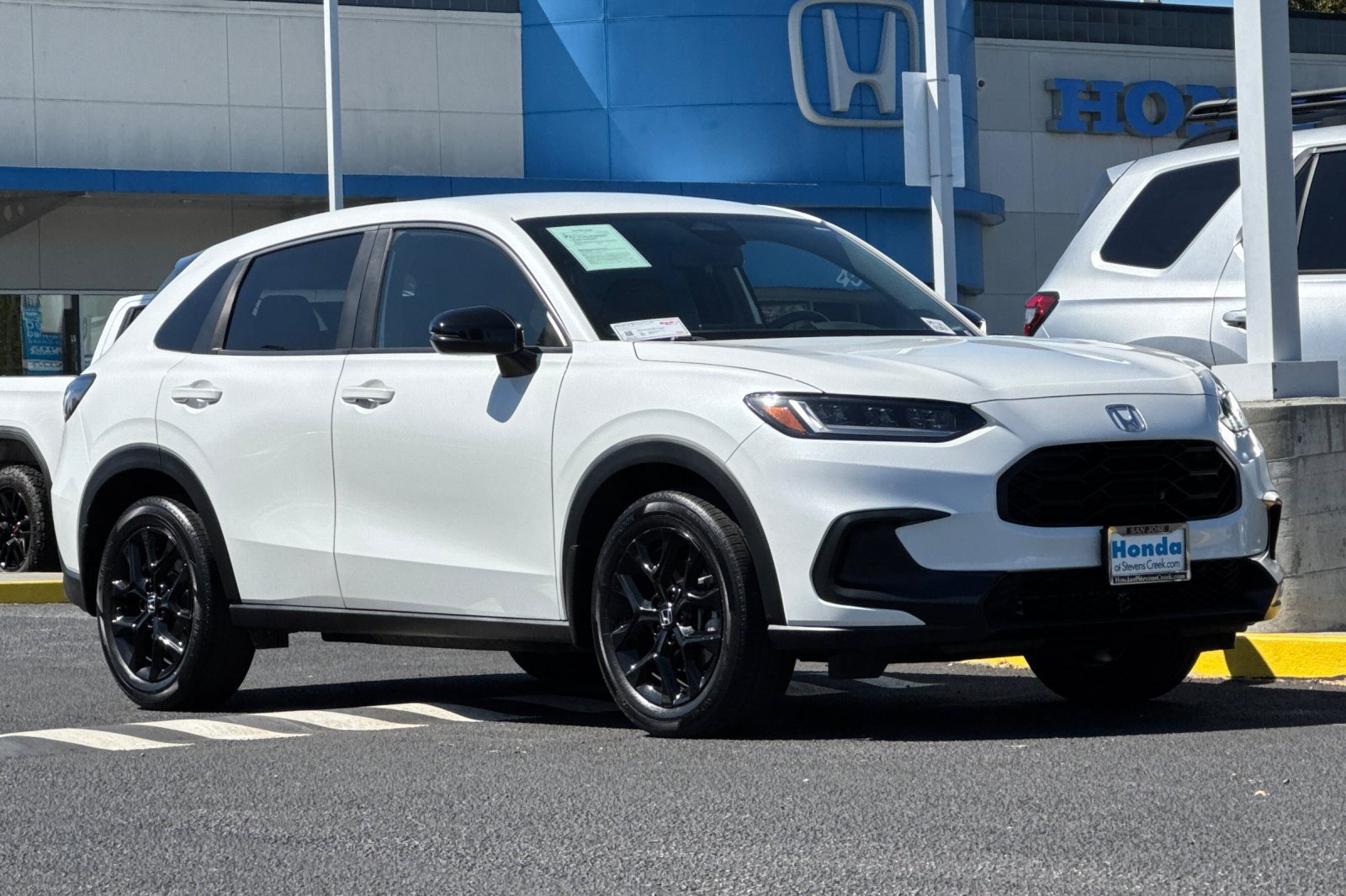 Used 2023 Honda HR-V Sport image 7