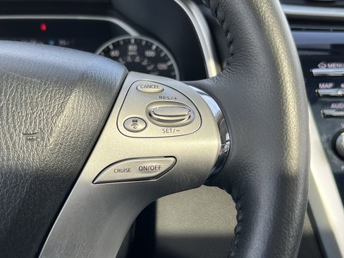 Used 2018 Nissan Murano SV w/ Premium Package image 22