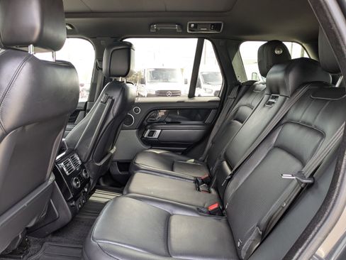 Used 2022 Land Rover Range Rover Westminster Edition image 13