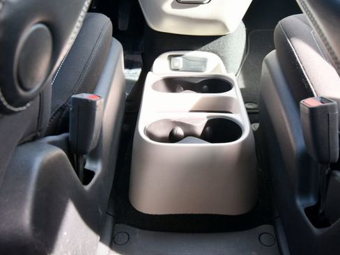 Used 2024 Chrysler Voyager LX FWD image 17