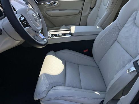 New 2026 Volvo XC90 B6 Ultra image 25