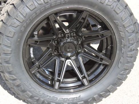 Used 2023 RAM 2500 Big Horn w/ Level 1 Equipment Group image 20