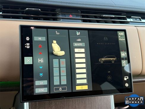 Used 2025 Land Rover Range Rover Long Wheelbase SE image 17