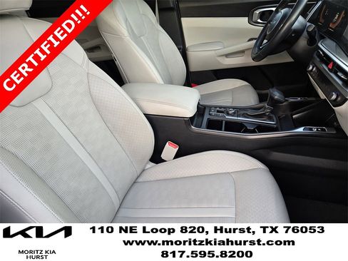Certified 2024 Kia Sorento S w/ Panoramic Sunroof Package image 19