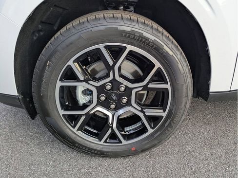 New 2026 Ford Maverick Lariat w/ 4K Tow Package image 28