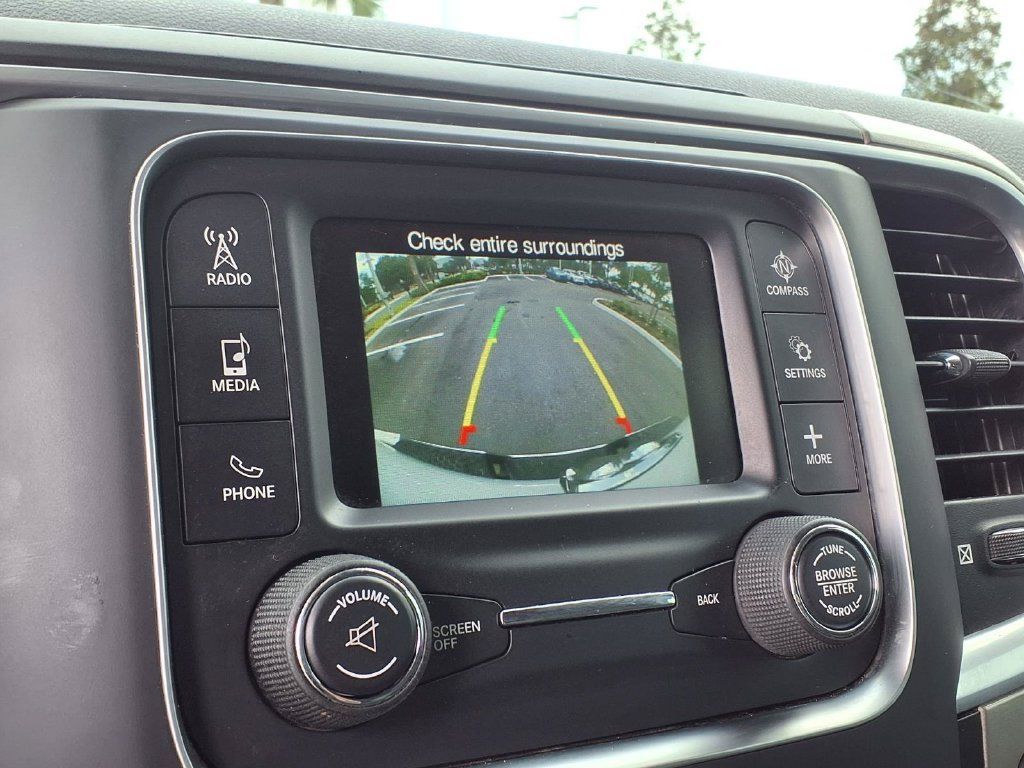 Used 2019 RAM 1500 Classic SLT AWD/4WD image 23