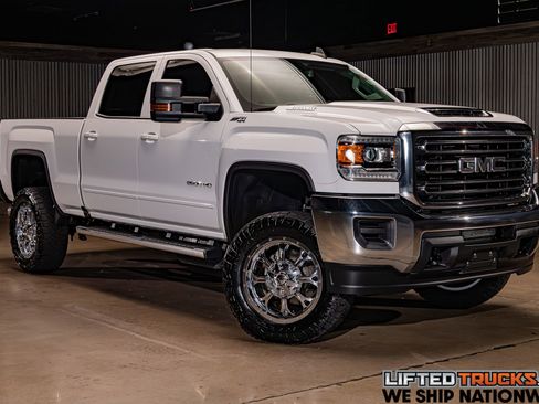 Used 2018 GMC Sierra 2500 SLE w/ Suspension Package, Off-Road AWD/4WD image 1