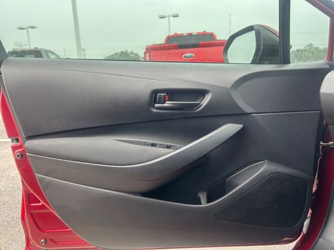 Used 2022 Toyota Corolla LE image 22