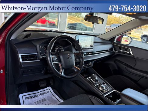 Used 2024 Mitsubishi Outlander SE image 10