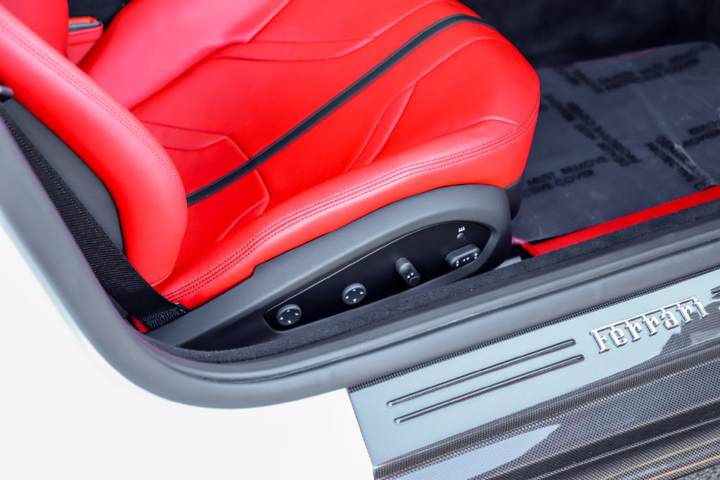 Certified 2018 Ferrari 812 Superfast RWD image 73