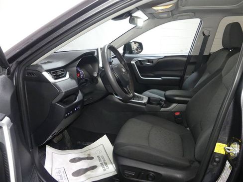 Used 2021 Toyota RAV4 XLE w/ Convenience Package AWD/4WD image 21