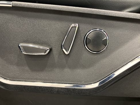 Used 2023 Ford F150 Lariat w/ Equipment Group 502A High image 12