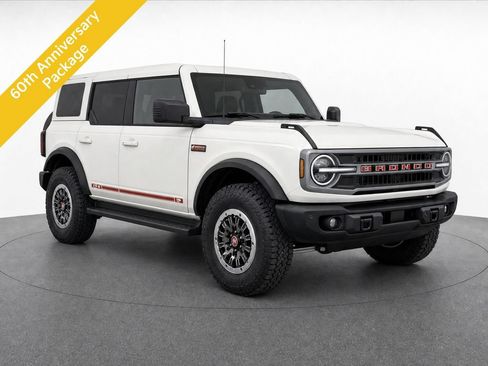 Used 2026 Ford Bronco Outer Banks w/ Sasquatch Package AWD/4WD image 2