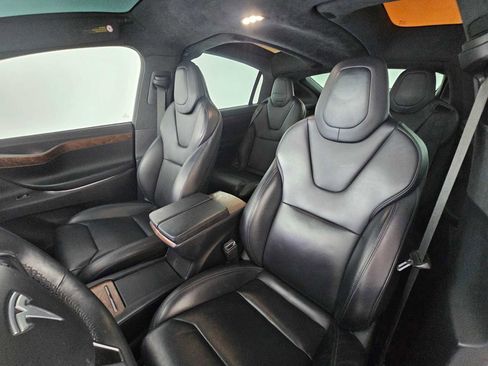 Used 2019 Tesla Model X Long Range image 24